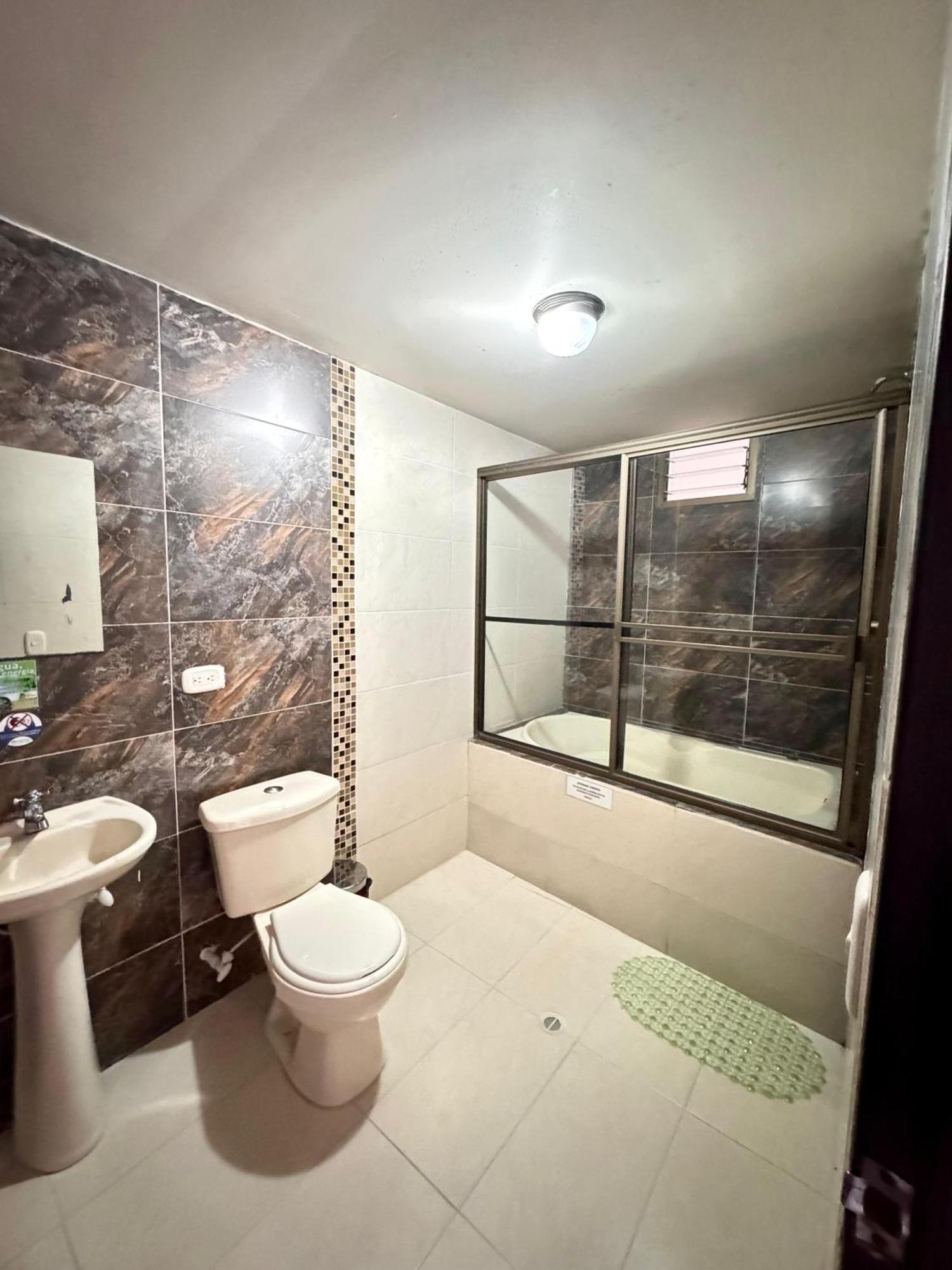 Hotel Portal Dorado Маринилья Экстерьер фото